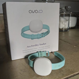 Ava 2.0 Fertility Bracelet - Like New